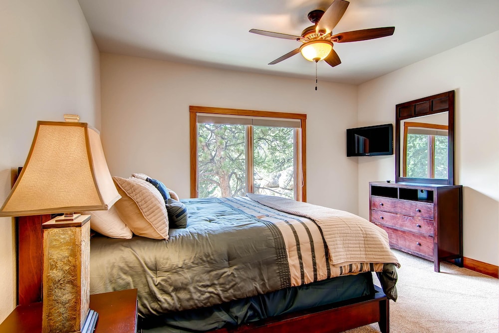 Black Canyon Inn Unit H4 Deluxe - photo 2