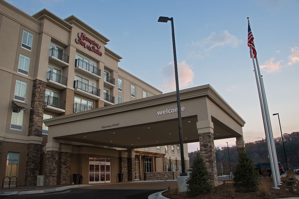 Hampton Inn & Suites Boone - featured photo
