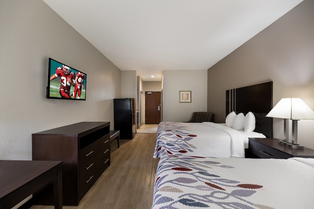 Red Roof Inn Pecos - photo 14