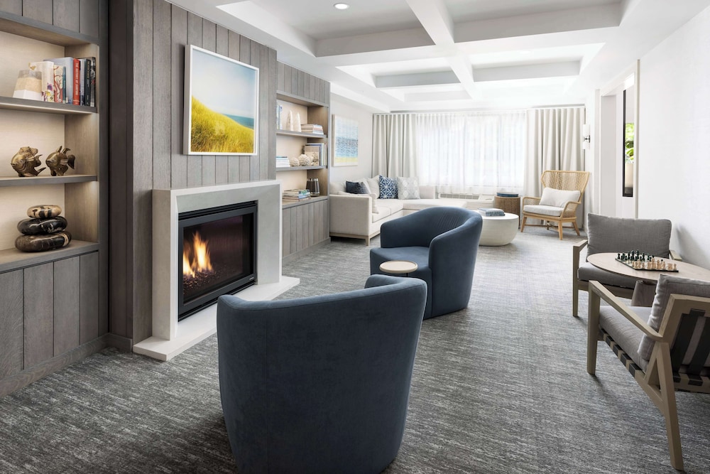 The Pell Part of JdV by Hyatt - photo 4