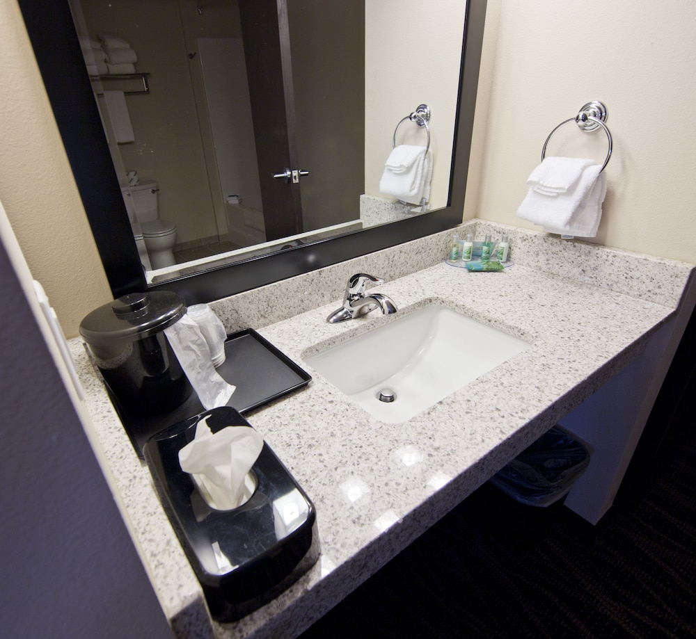 Cobblestone Inn & Suites Boone - photo 5