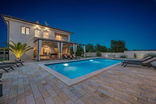 Villa Magdalena — 4-Star Luxury Hotel in Polaca, Croatia
