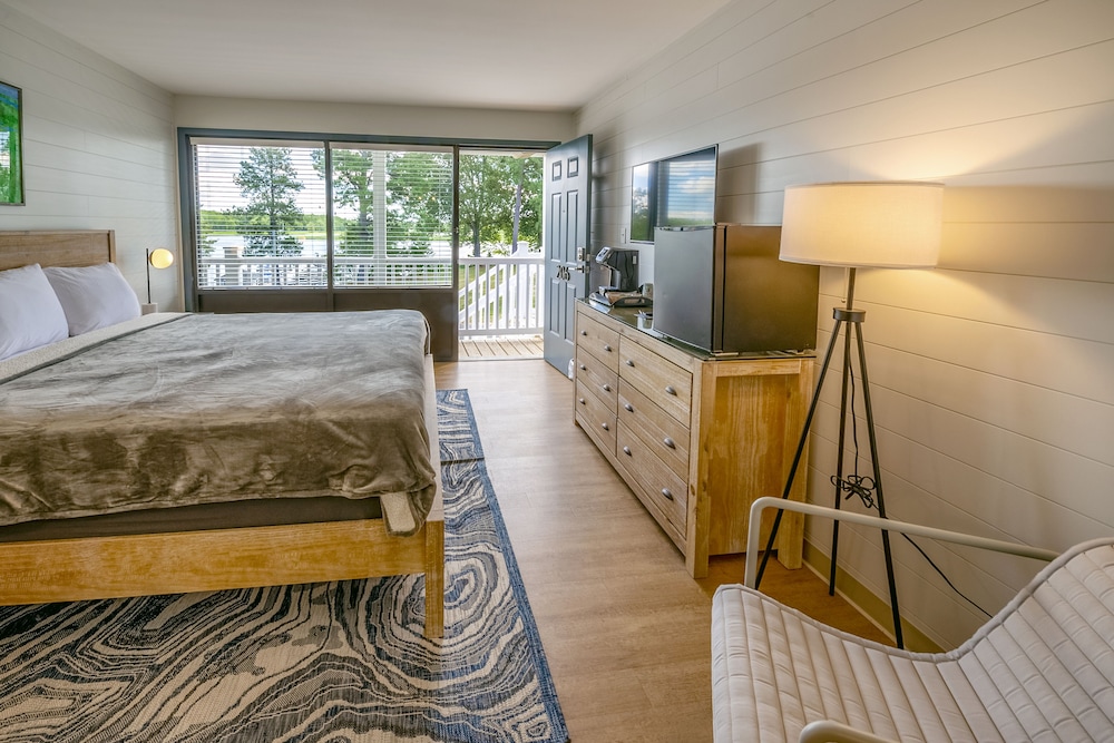 River's Rest Marina & Resort - photo 13