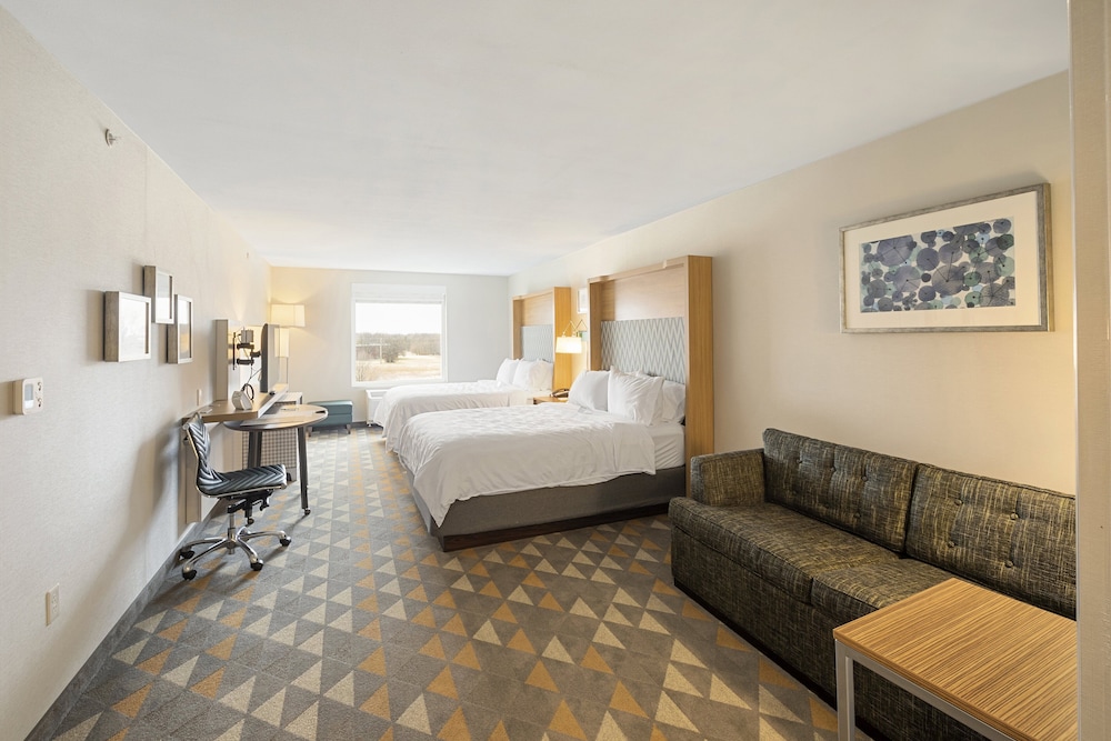 Holiday Inn & Suites Decatur Forsyth by IHG - photo 26