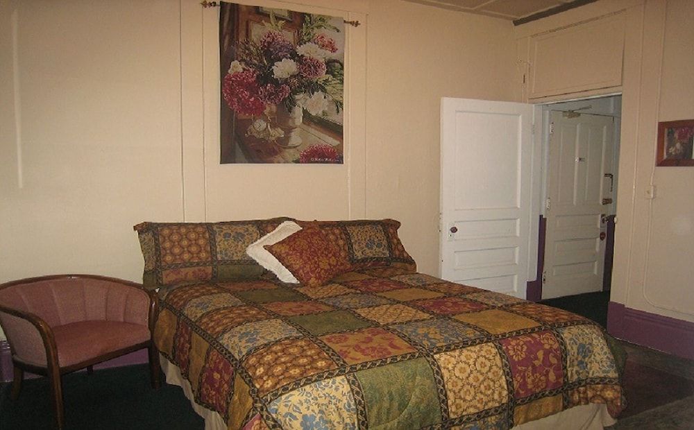 Deadwood Dick's Hotel - photo 5