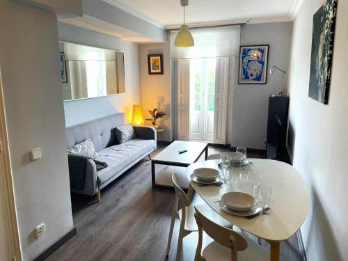 Estudio Con Vistas Alcala Retiro — 4-Star Luxury Hotel in Madrid, Spain