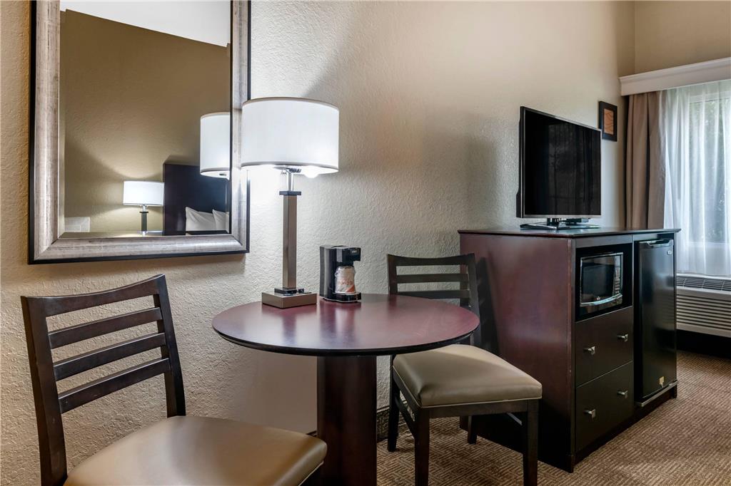 Comfort Inn & Suites DeLand near University - photo 18
