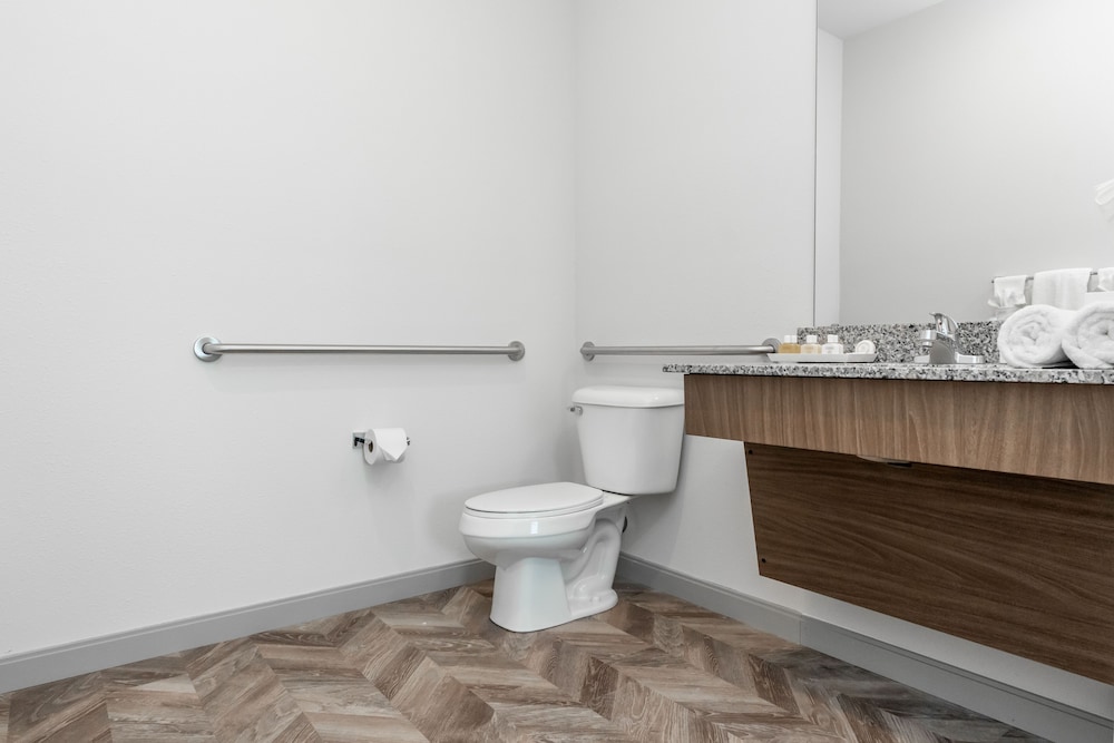 Yugo Guest Suites - photo 31