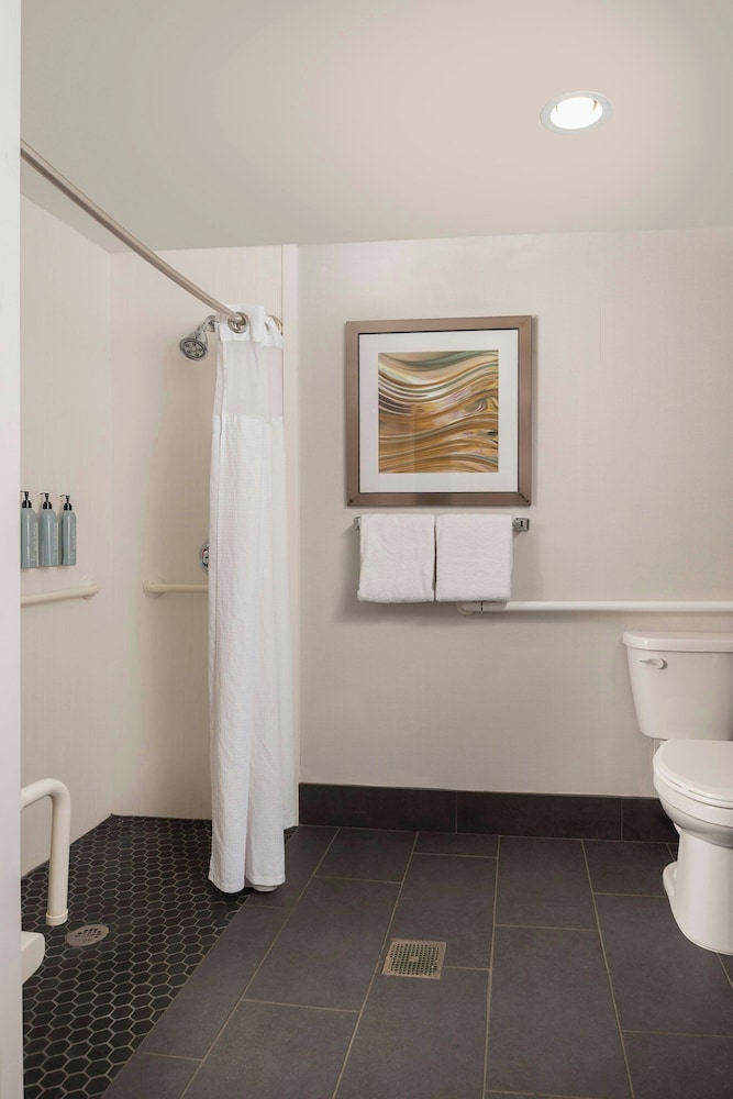 Courtyard by Marriott Dallas Fort Worth Bedford - photo 19