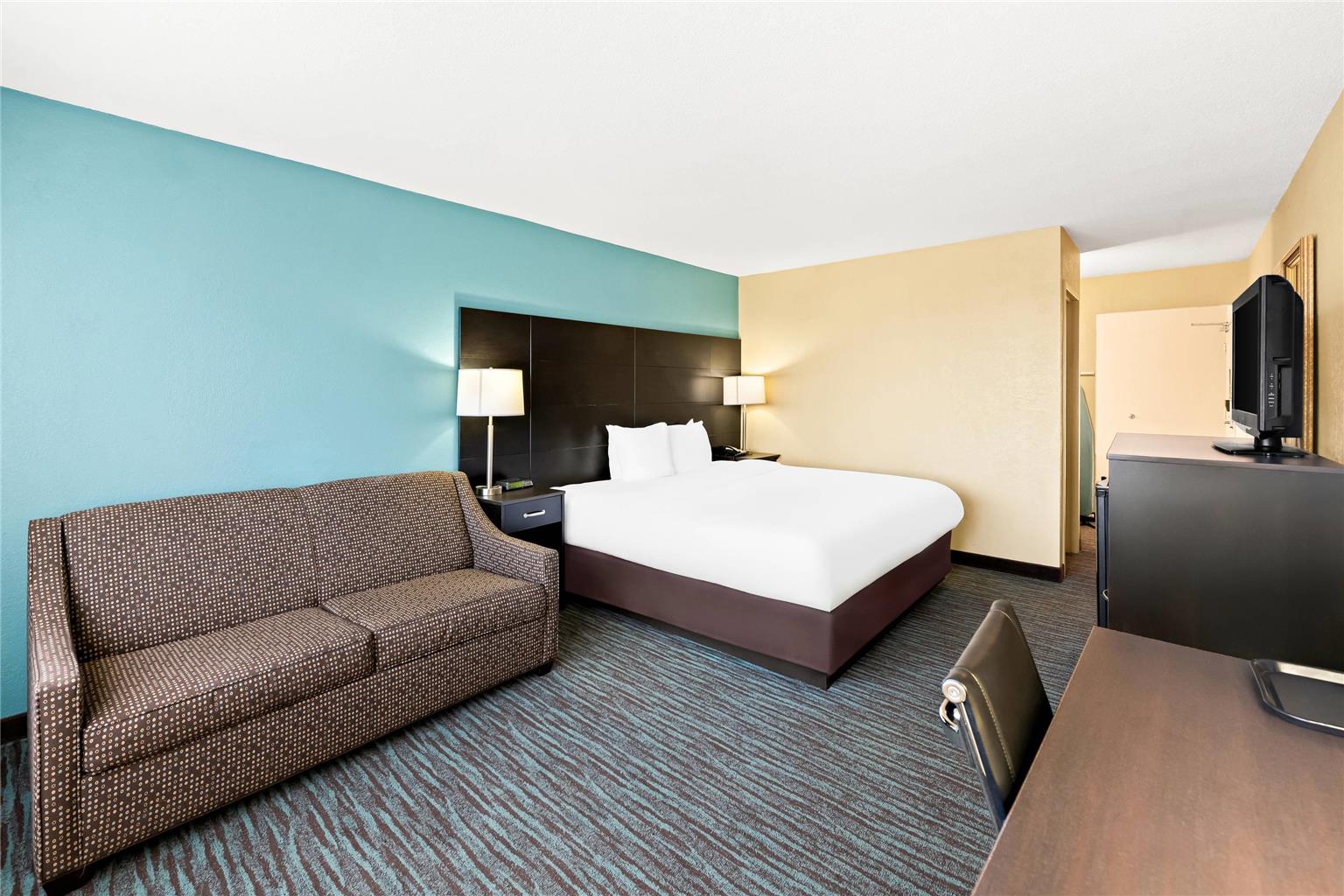 Quality Inn Dayton Airport - photo 23