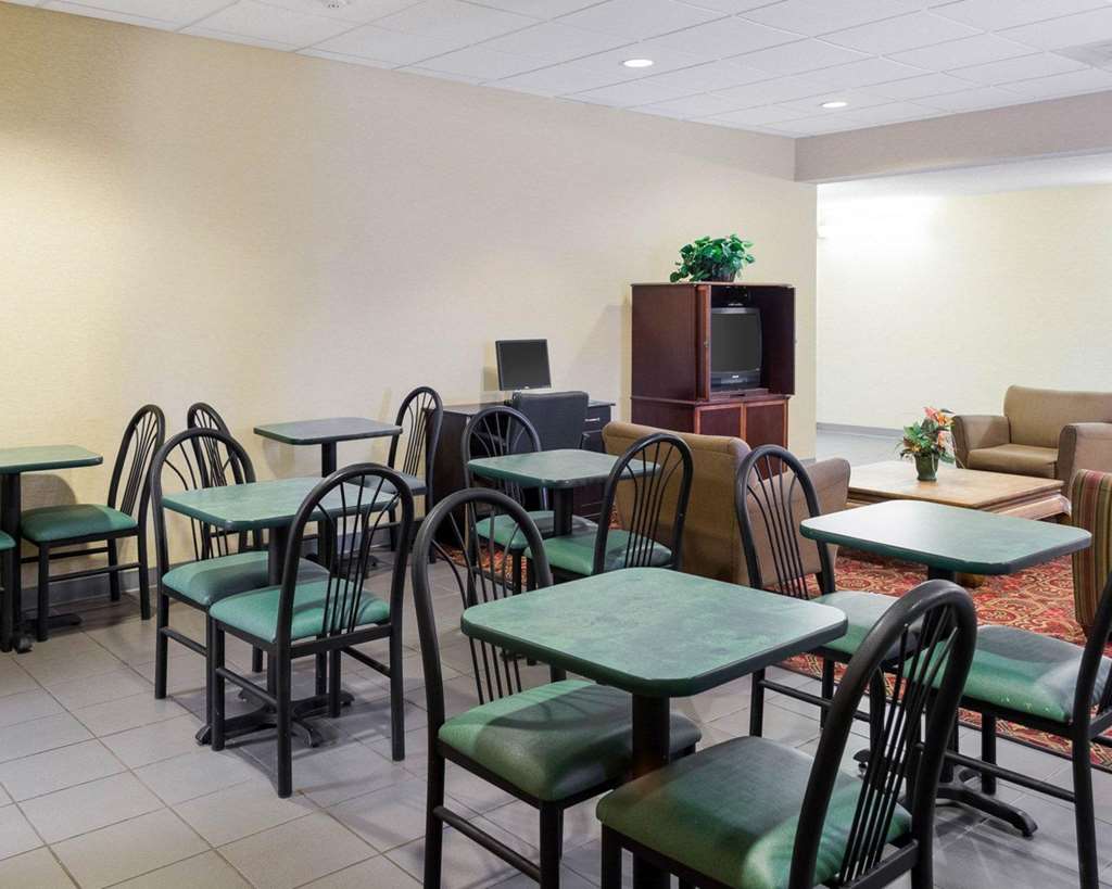 Econo Lodge Yazoo City - photo 35