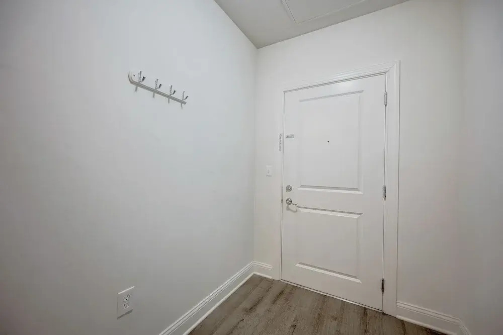 Frontdesk Penn Street Tower Apts Downtown Indy - photo 12