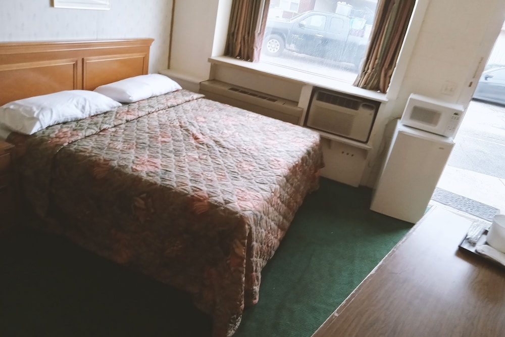 Blue Way Inn And Suites Winfield - photo 9