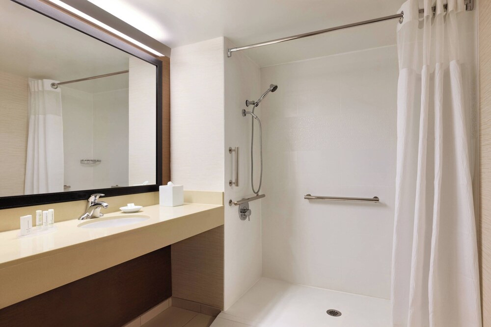Fairfield Inn by Marriott Philadelphia Valley Forge - photo 12