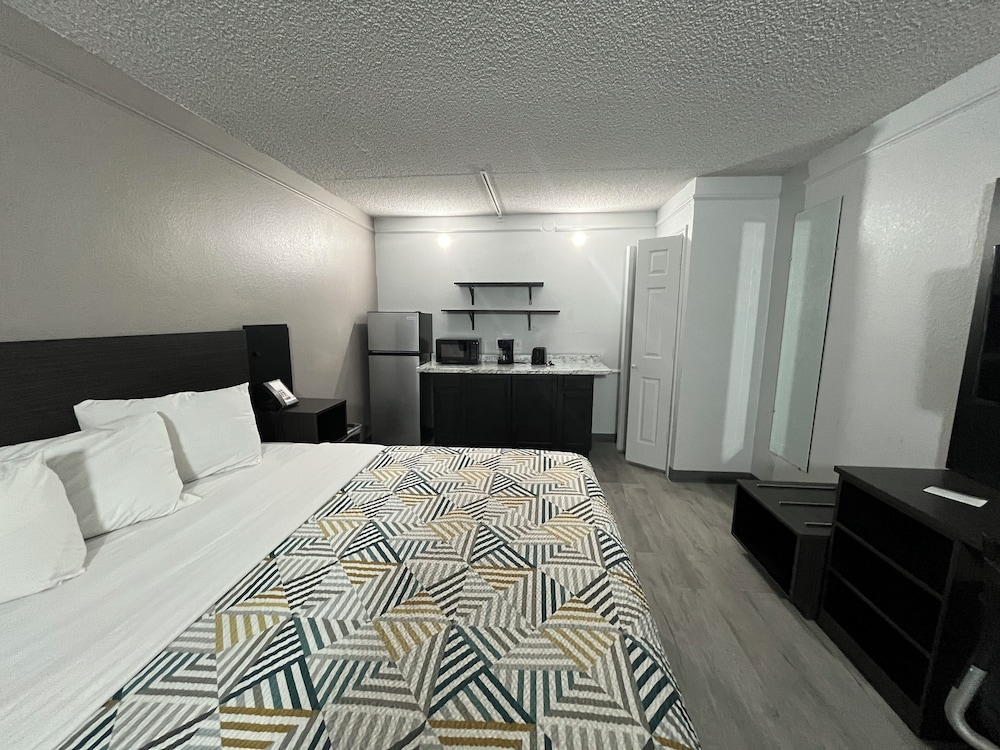 Studio 6 Phoenix AZ Midtown - photo 12