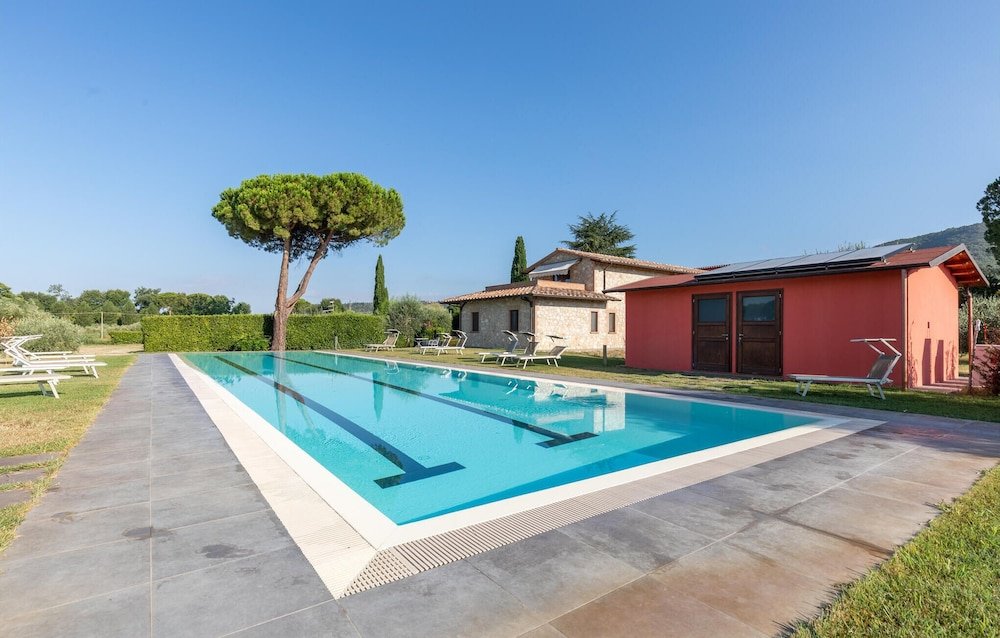 Beautiful Home In Passignano Sul T — 4-Star Luxury Hotel in Passignano Sul Trasimeno, Italy