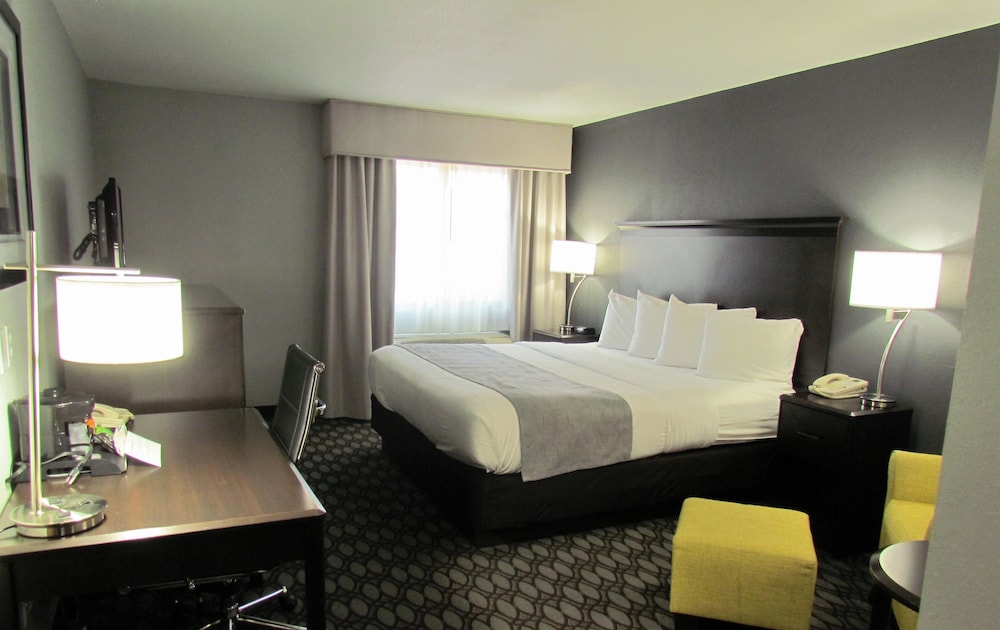 Oak Hill Inn & Suites - photo 33