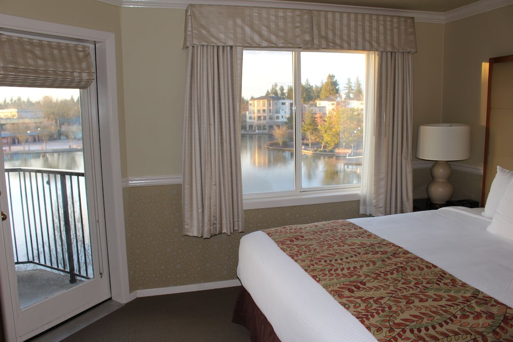 Century Hotel - photo 6
