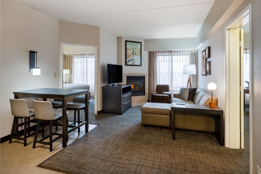 Residence Inn by Marriott Chicago Oak Brook - photo 10
