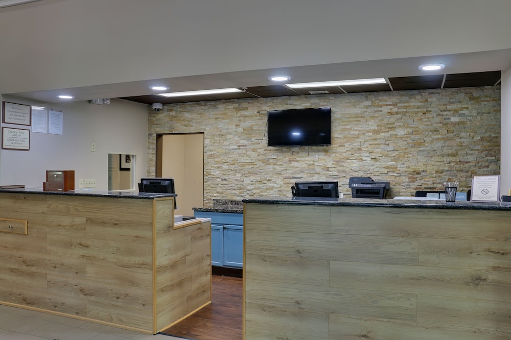 Country Inn & Suites by Radisson Savannah Gateway GA - photo 5