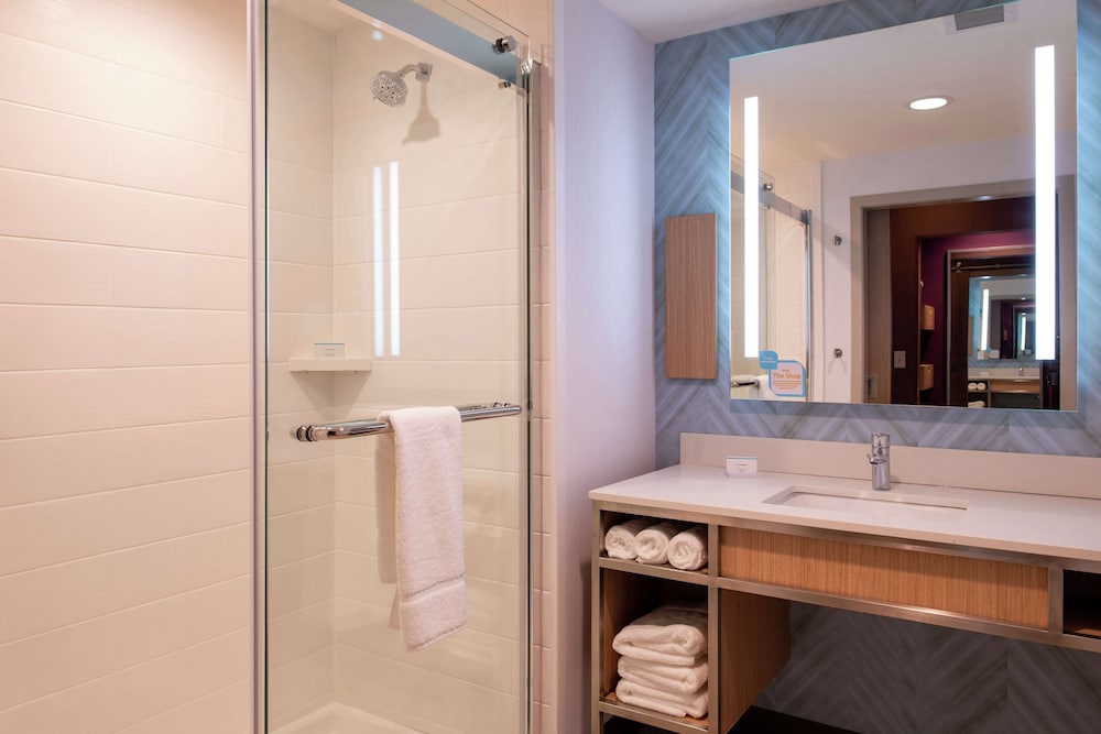 Hilton Garden Inn Kansas City Airport - photo 30