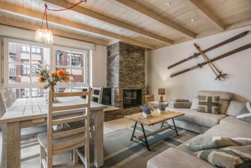 Val de Ruda Luxe 33 by FeelFree Rentals — 4-Star Luxury Hotel in Vielha, Spain