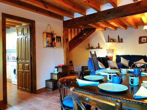 Casa rural La abuela Nines — 4-Star Luxury Hotel in Montejo De Tiermes, Spain
