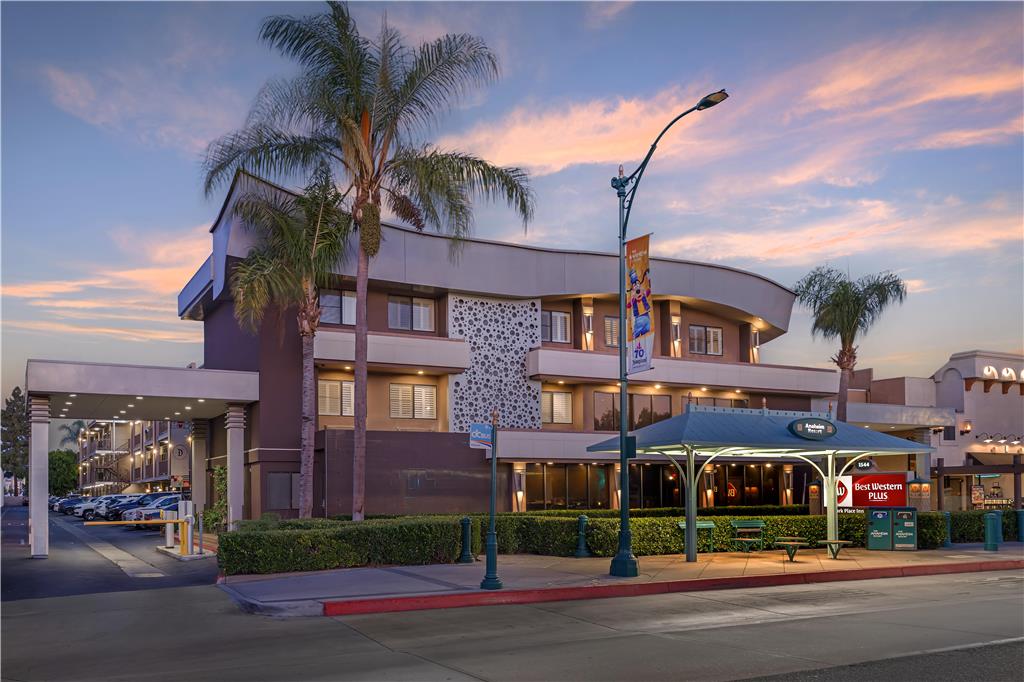 Best Western Plus Park Place Inn Mini Suites in Anaheim, United States
