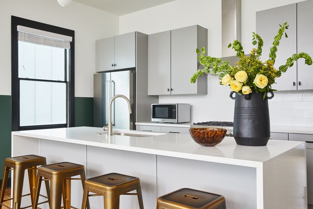 Domio Monroe Square Trendy 3BR 10 Min to Parthenon - photo 12