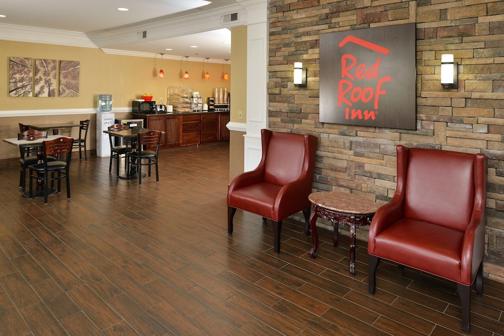 Red Roof Inn Dalton - photo 2