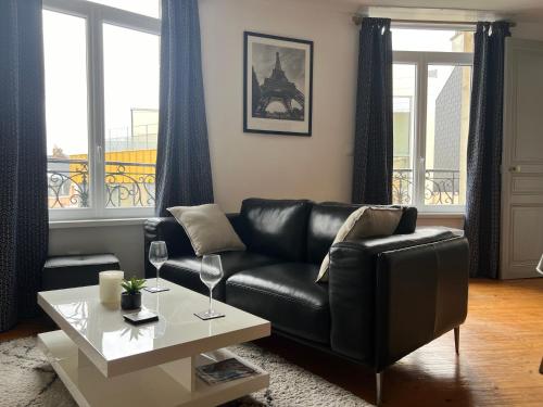 Raffine Literie Haut de Gamme Parking Gratuit Central Wifi Rapide — hotel in Bapaume