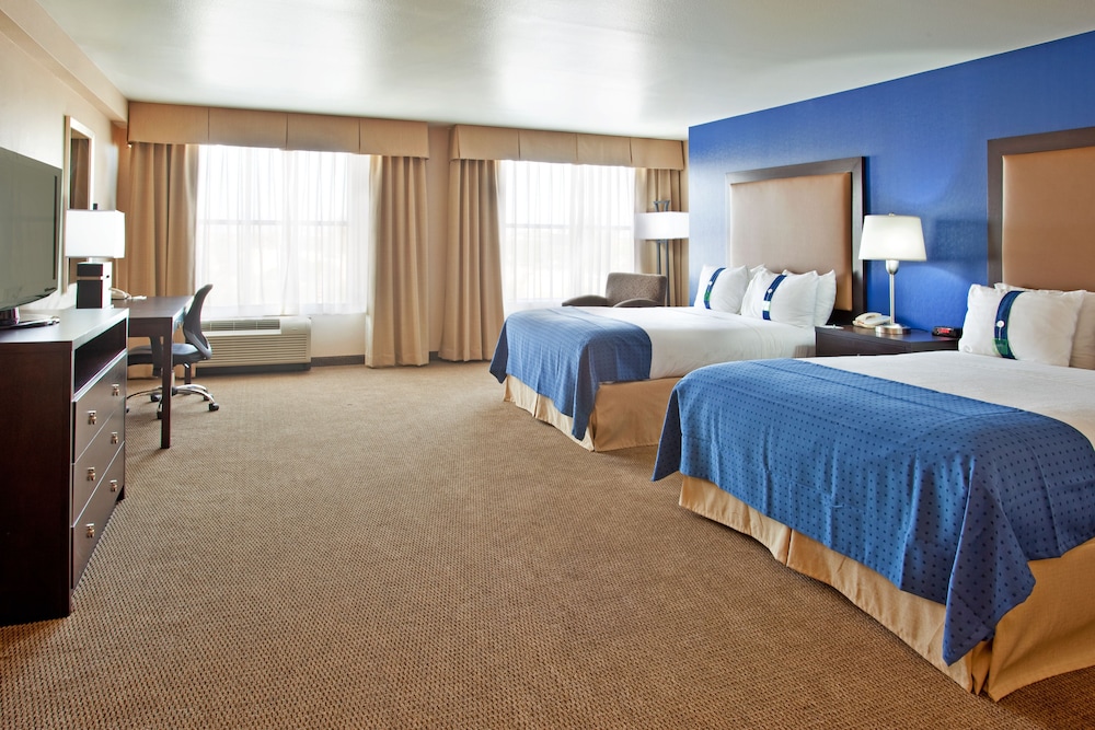 Holiday Inn Hotel & Suites Phoenix Airport By Ihg - photo 9