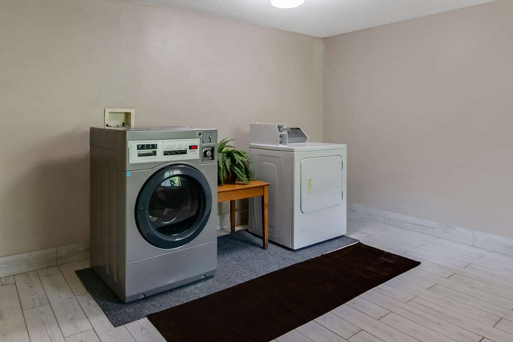 Americas Best Value Inn Torrington CT - photo 32