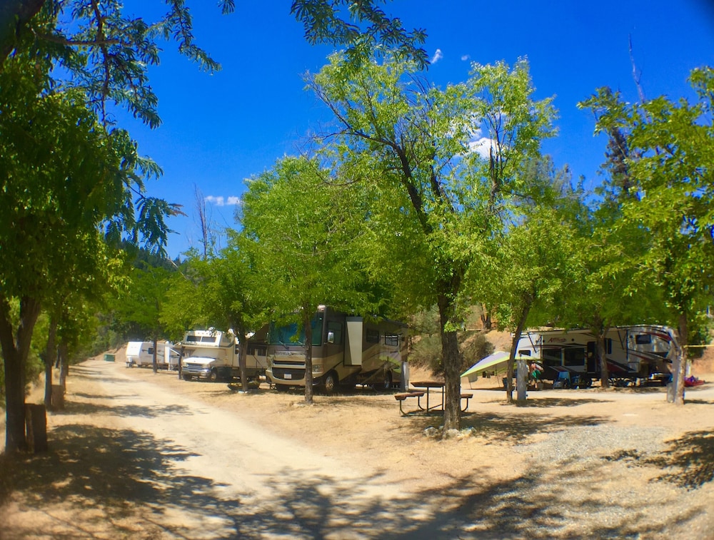 Lakeview Terrace Resort - photo 60