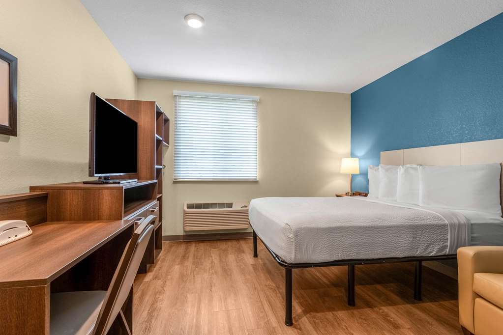 WoodSpring Suites Miramar - photo 13