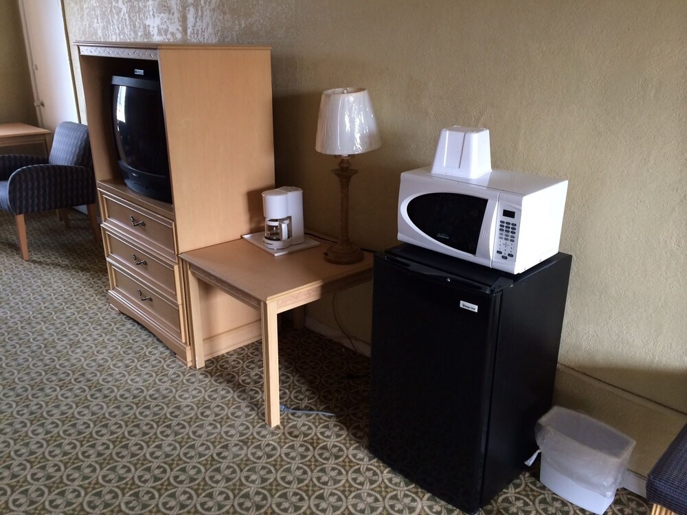 Host Inn - photo 4