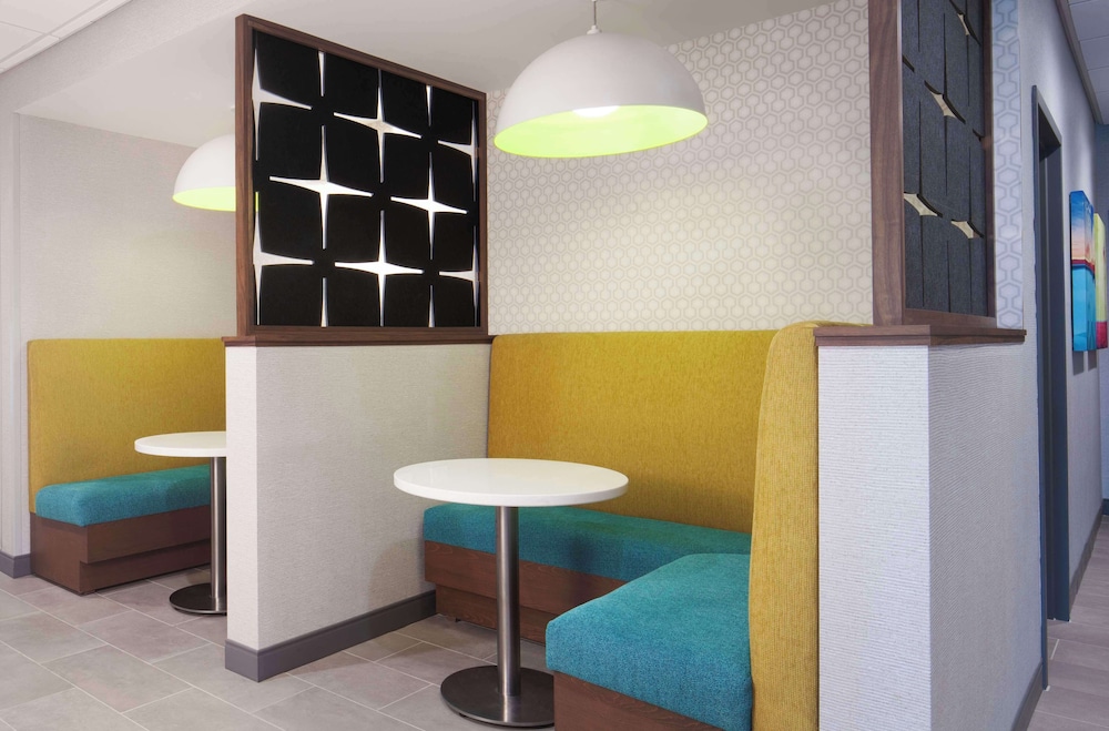 Hampton Inn Ogallala - photo 29