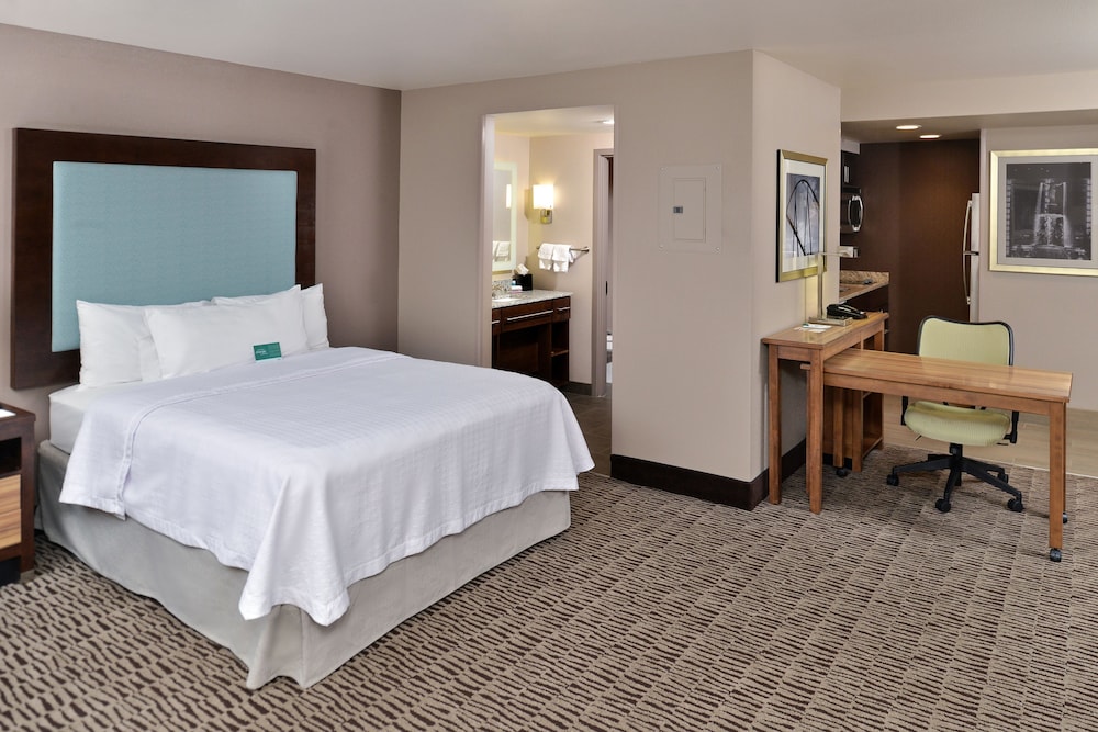 Homewood Suites By Hilton Cincinnati Mason - photo 7