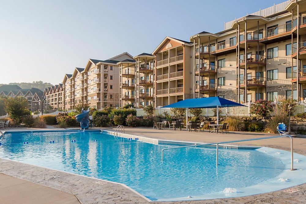 Bluegreen Vacations Paradise Point Ascend Resort Collection - carbon neutral hotel in Hollister