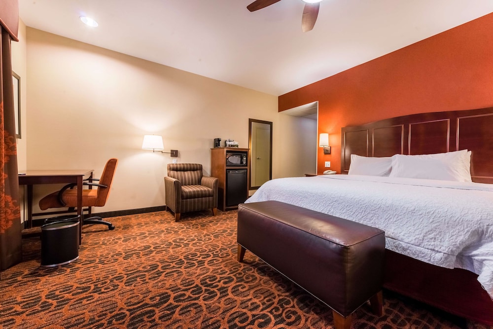 Hampton Inn & Suites Boulder North - photo 13