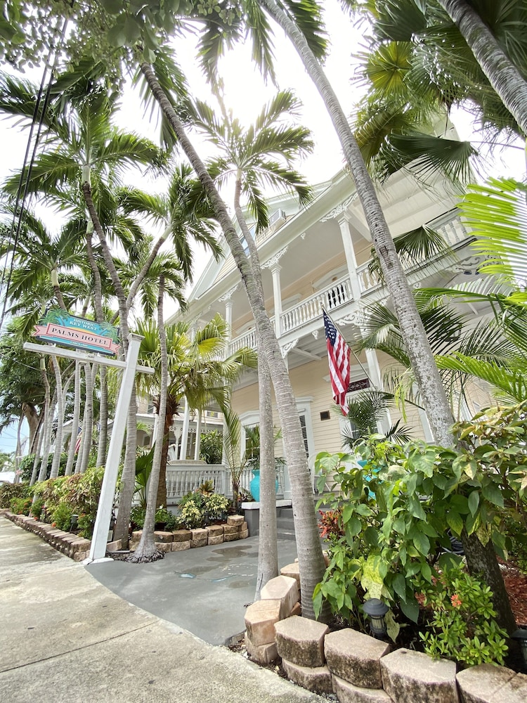 The Palms Hotel - photo 152