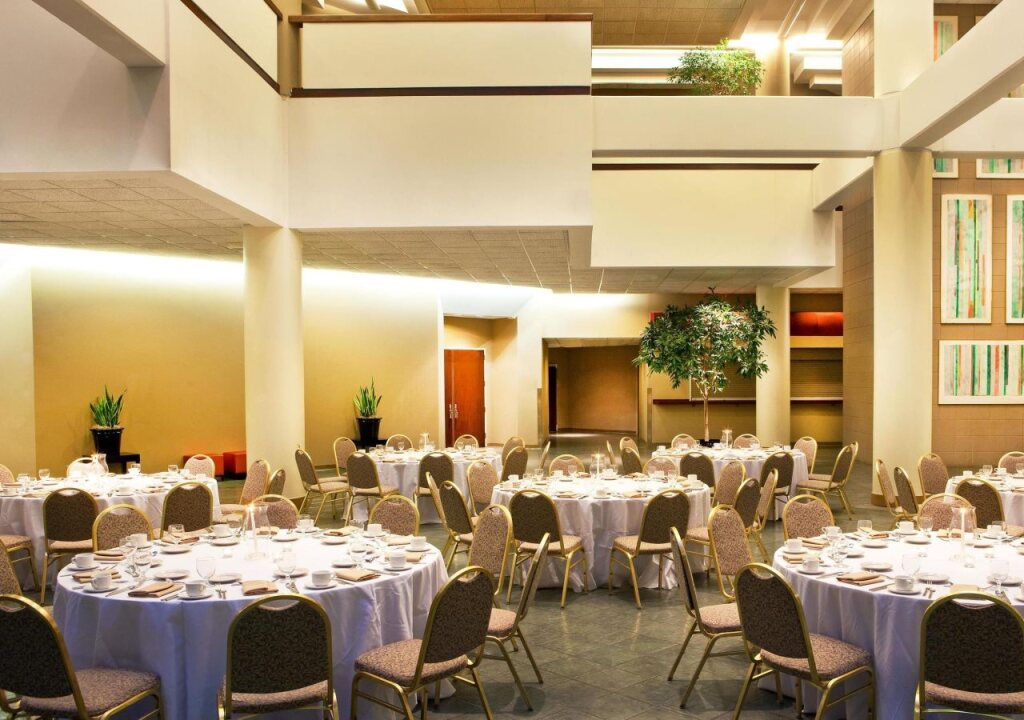 Sheraton Gateway Hotel Atlanta Airport - photo 14