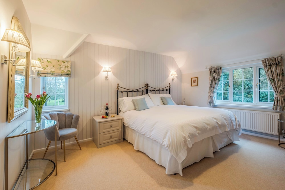 Stream House Luxury B&B — 4-Star Luxury Hotel in Hastings, United Kingdom