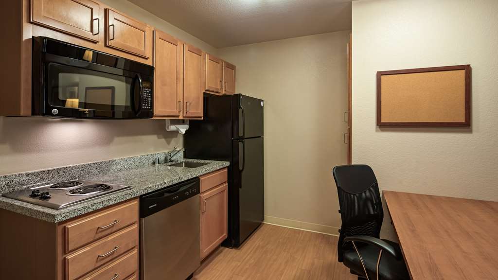 Best Western Plus Wausau Rothschild Hotel - photo 19