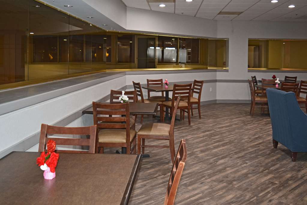 Quality Inn & Suites East Syracuse Carrier Circle - photo 28