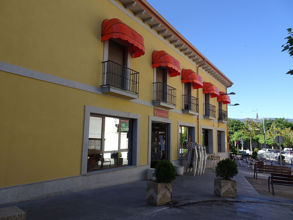 Hostal Gonzalez — Guadarrama — photo 2