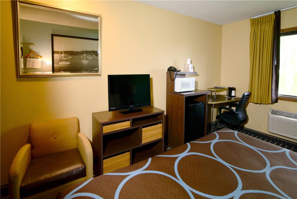 Super 8 by Wyndham Red Wing - photo 12