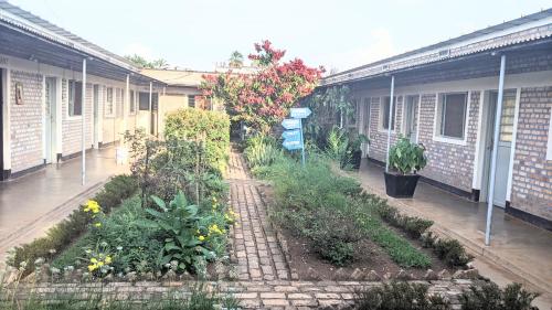 Gratia Motel — Butare — photo 4
