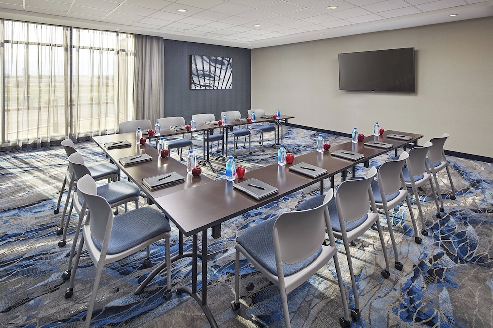 Fairfield by Marriott Inn & Suites Indio Coachella Valley - photo 23