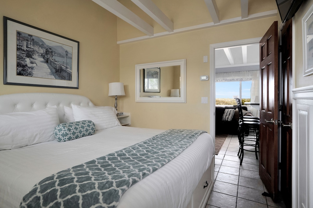 Driftwood Resort - photo 38